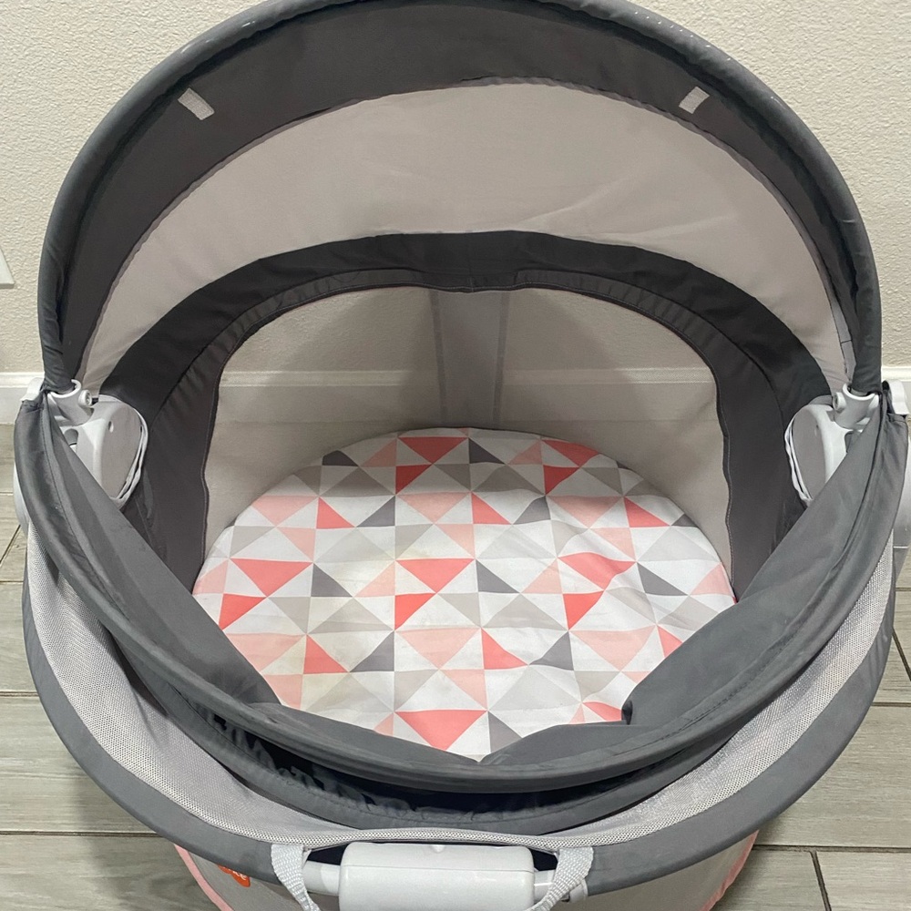Fisher-Price Gray and Pink Baby Bassinet